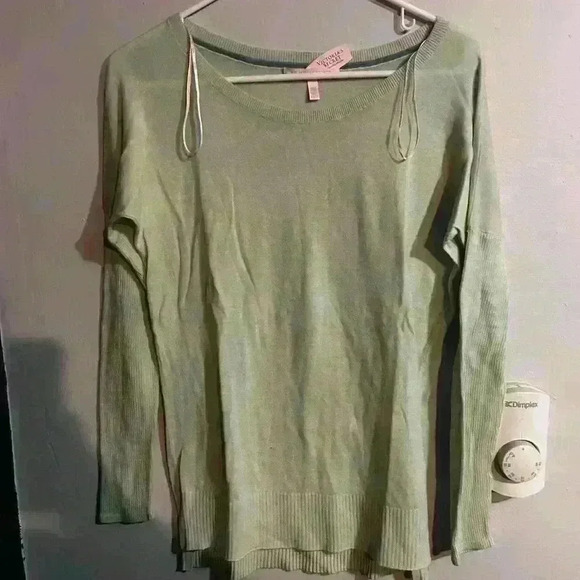 Green Victoria Secret Shirt Size XS - Picture 1 of 3